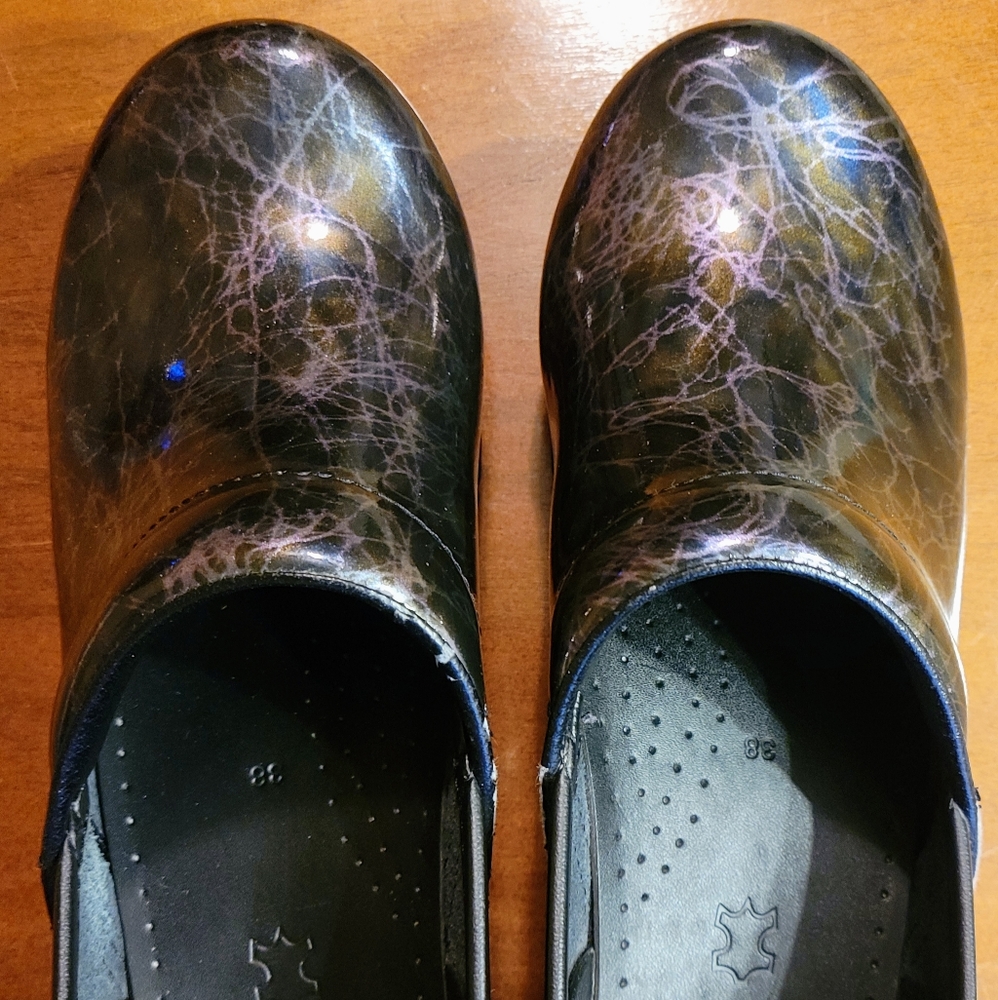 GUC Dansko women's Professional Patent clog, multi marbles, size 38
